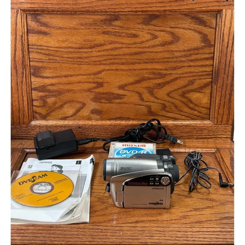 Hitachi DZ-GX5080A DVD Camcorder 30x Optical Zoom Cinema Res Bundle Silver